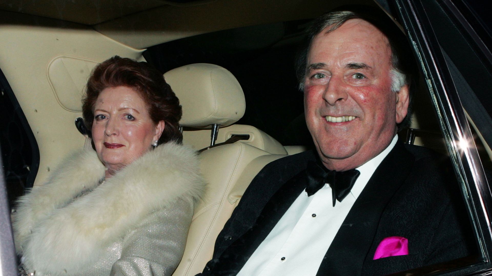 Sir Terry Wogan's wife dies