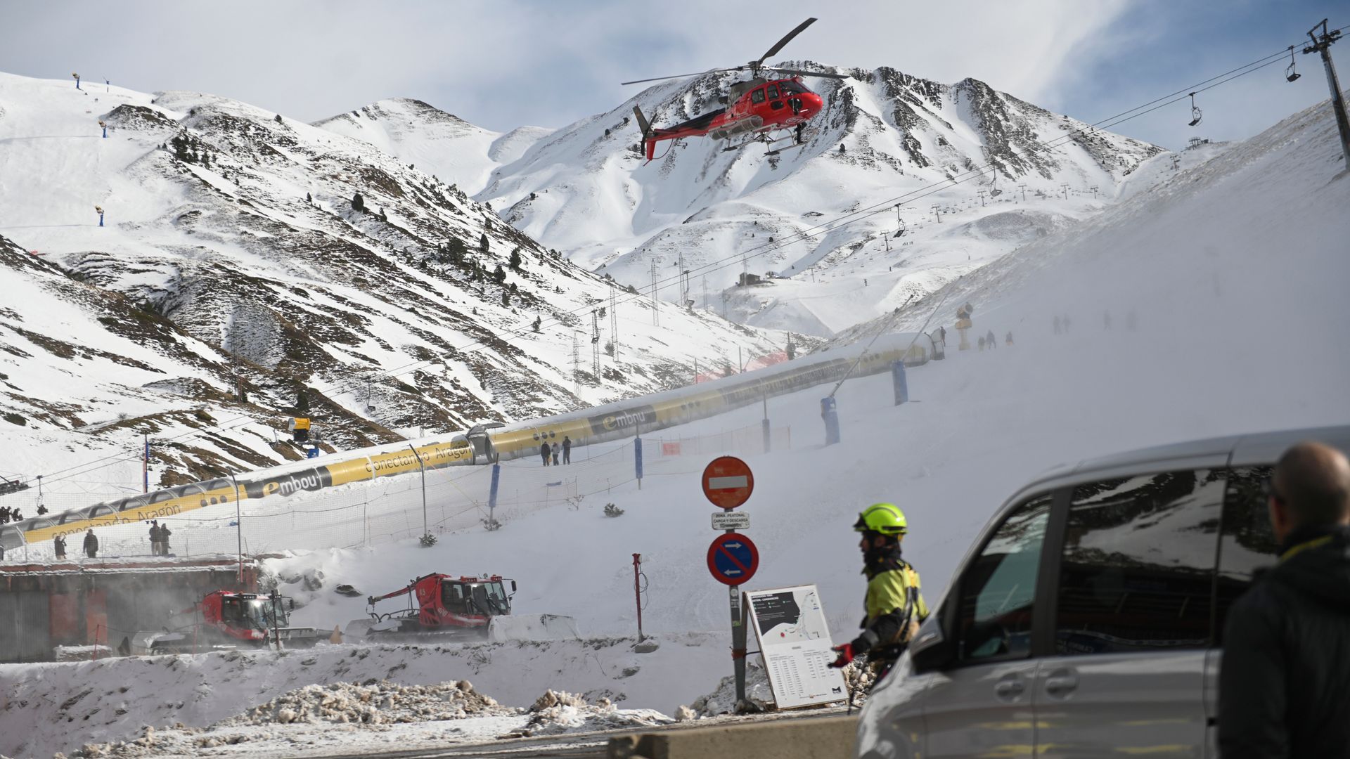 Two teenagers in intensive care after ski lift collapse in Spain