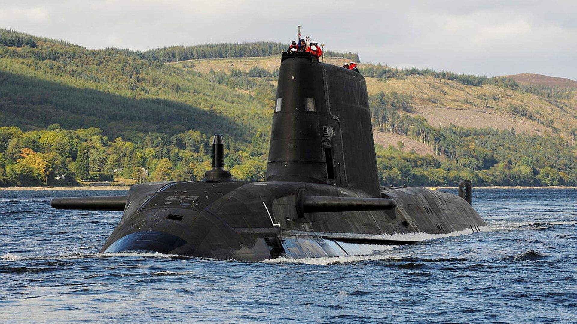 Royal Navy attack submarine warned off Russian spy ship from UK waters