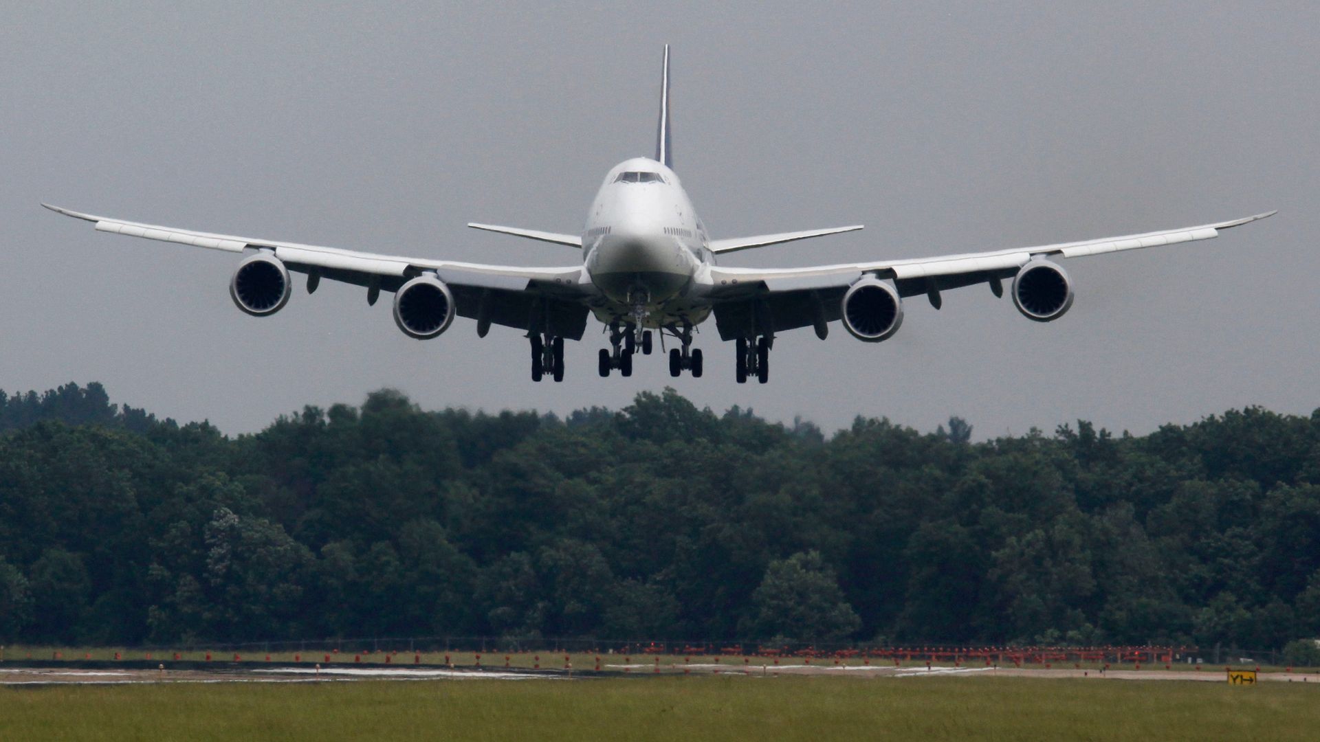 Lufthansa flight to Frankfurt leaves 11 injured after turbulence